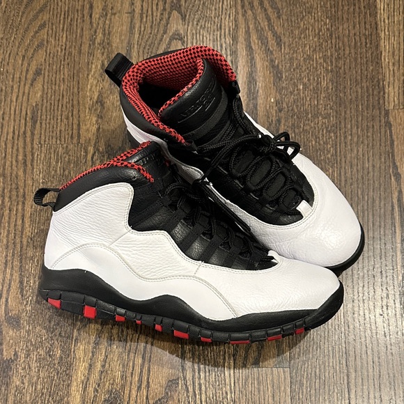 Jordan Other - Used 2011 Jordan 10 chicago size 9.5